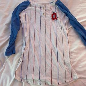 atlanta braves long-sleeve shirt